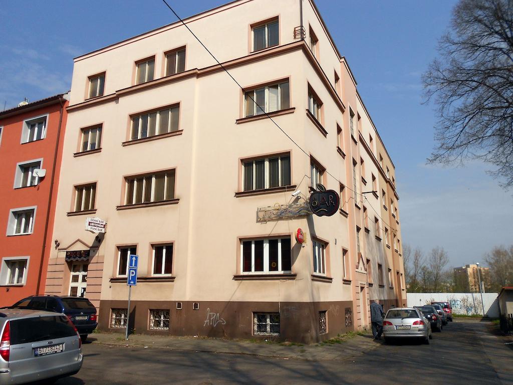 Penzion Paradise Ostrava Extérieur photo